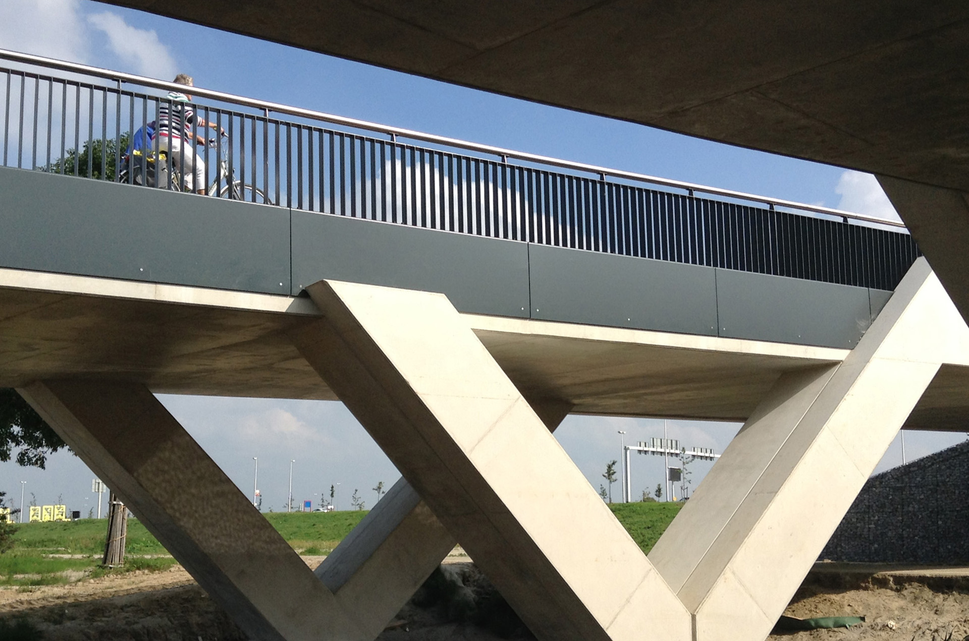 fietsbrug Rijnvliet