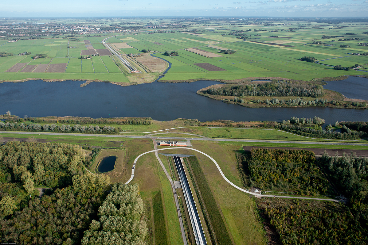 tunnelgebouwen Drontermeer